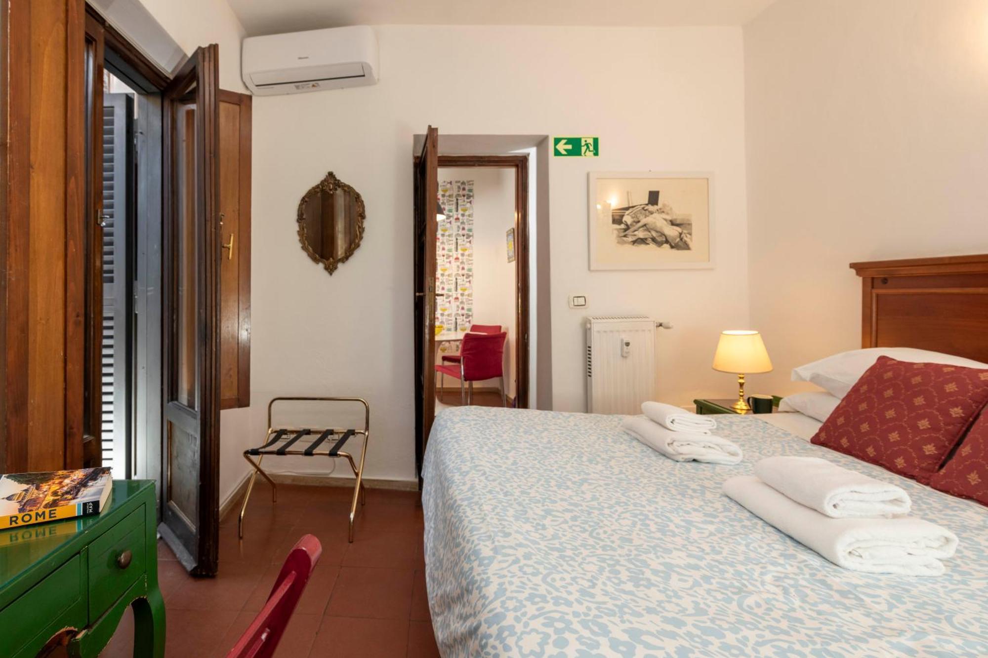 Arco In Pantheon Apartments — Photos 1